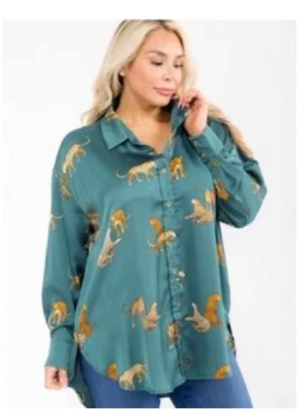 entro Green with Leopard animals Accents button up blouse OVERDIZED XL Satin